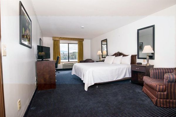 THE LAKE PLACID SUMMIT HOTEL (Lake Placid)